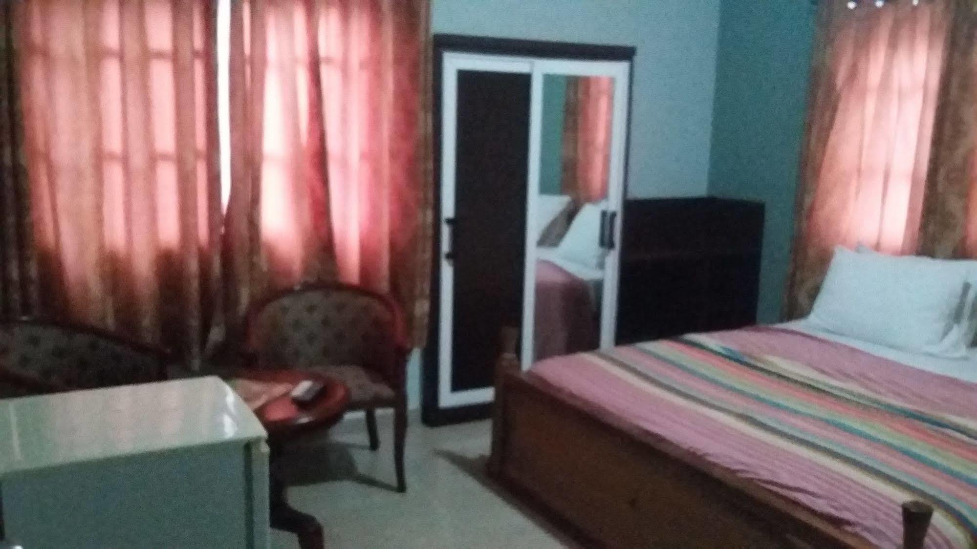 Bella Luxury Hotel Accra Ngoại thất bức ảnh